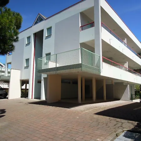 Great With Balcony * Μπιμπιόνε