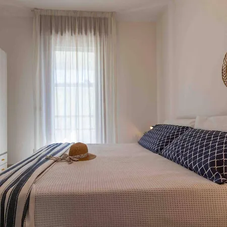Great With Balcony Μπιμπιόνε