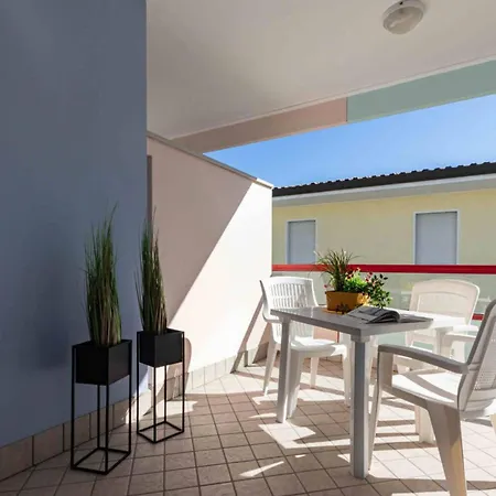 Διαμέρισμα Great With Balcony Μπιμπιόνε