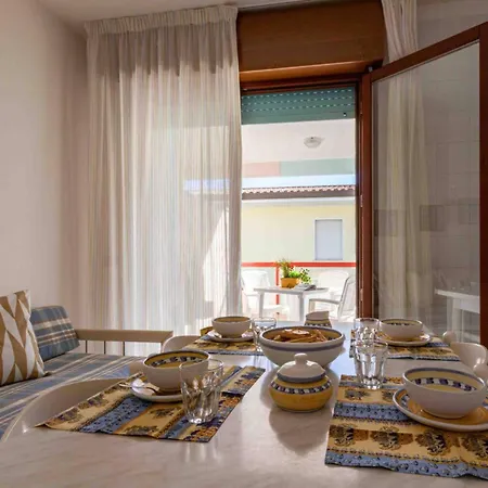 Great With Balcony * Μπιμπιόνε