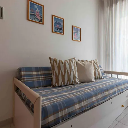 Διαμέρισμα Great With Balcony Μπιμπιόνε