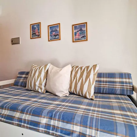 Διαμέρισμα Great With Balcony Μπιμπιόνε