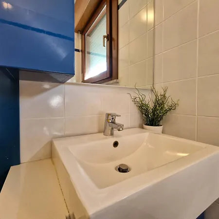 Great With Balcony Διαμέρισμα
